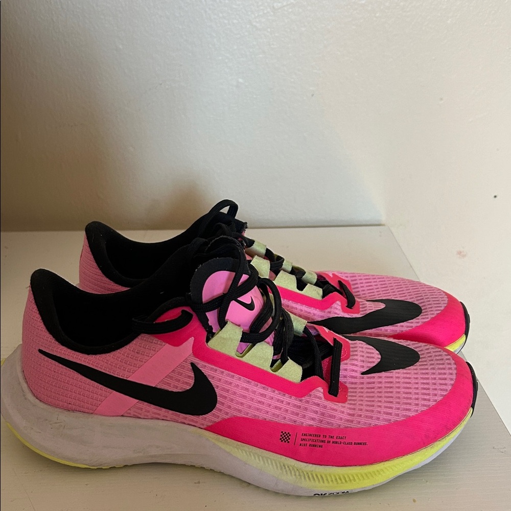 Nike Women's Pink and Black Athletic Shoes